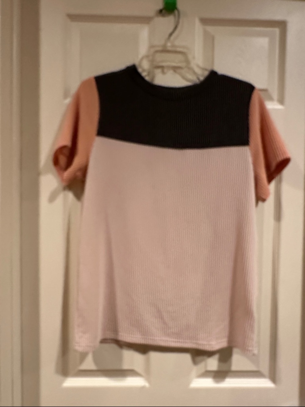 Dakotoo Colorblock Short Sleeve Knit Top